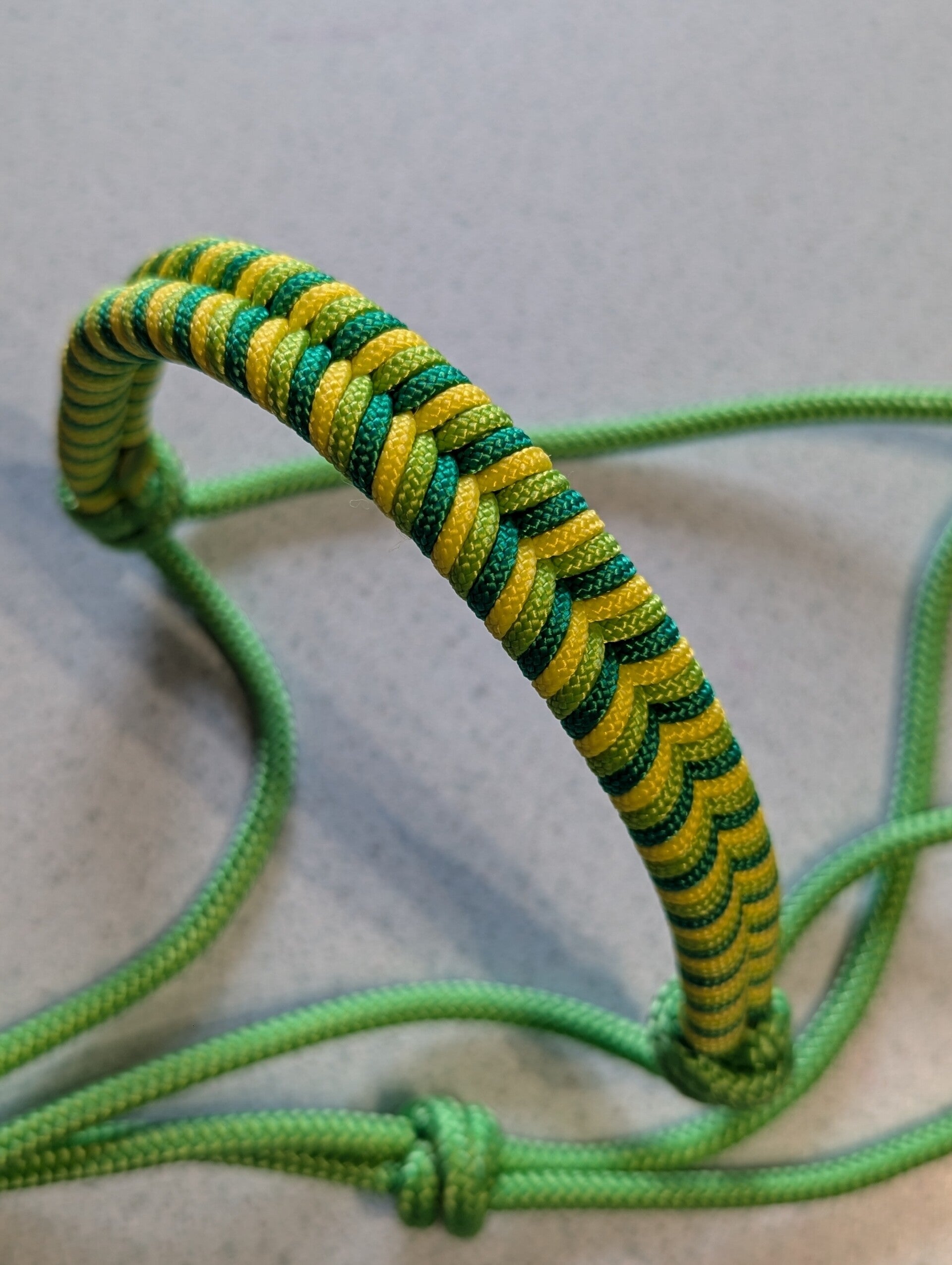 Licol vert tressé épi 3couleurs