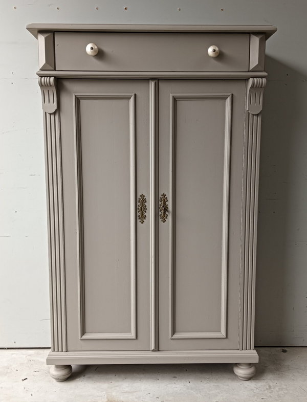 Meidenkast / Wandkast Algonquin