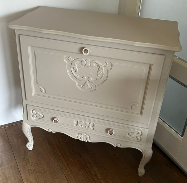 Wandkastje / Dressoir Queen Ann