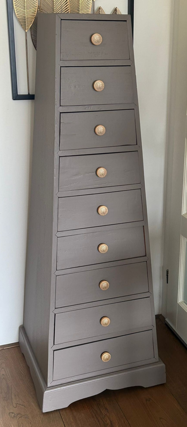 Ladenkast Pyramide Elmwood