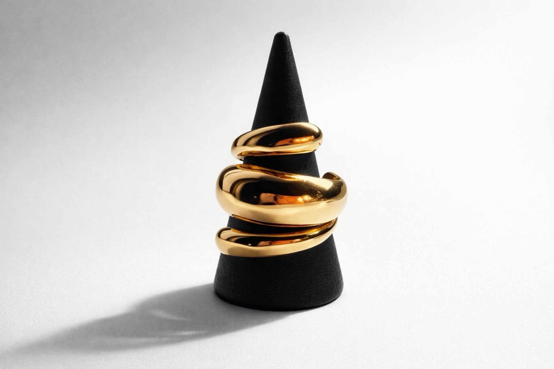 Ring Twisted