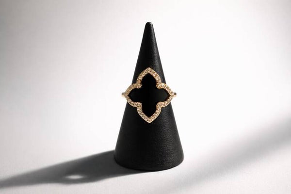 Ring Clover