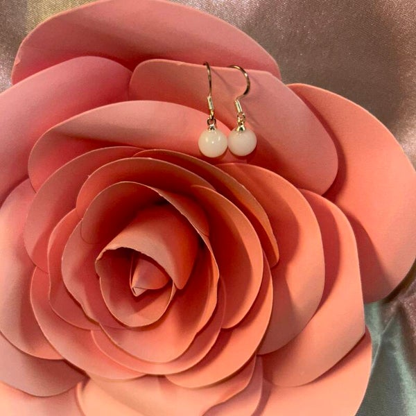 Boucles d'oreille perle de lait