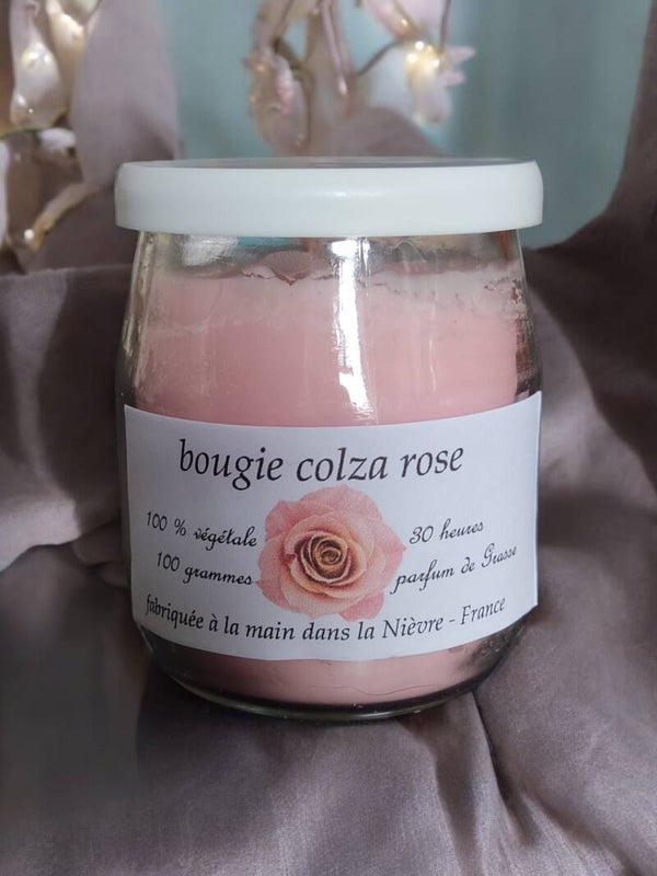 Bougie en pot parfumée à la rose