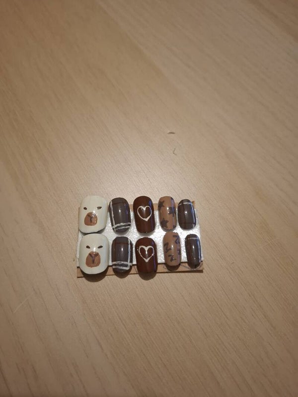 Capybara Nails