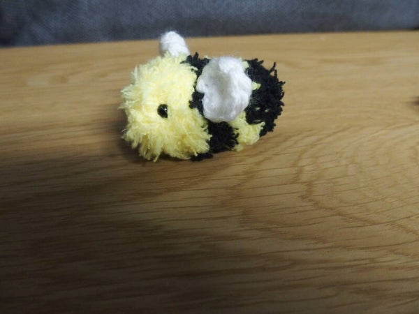Fluffy BEEEE