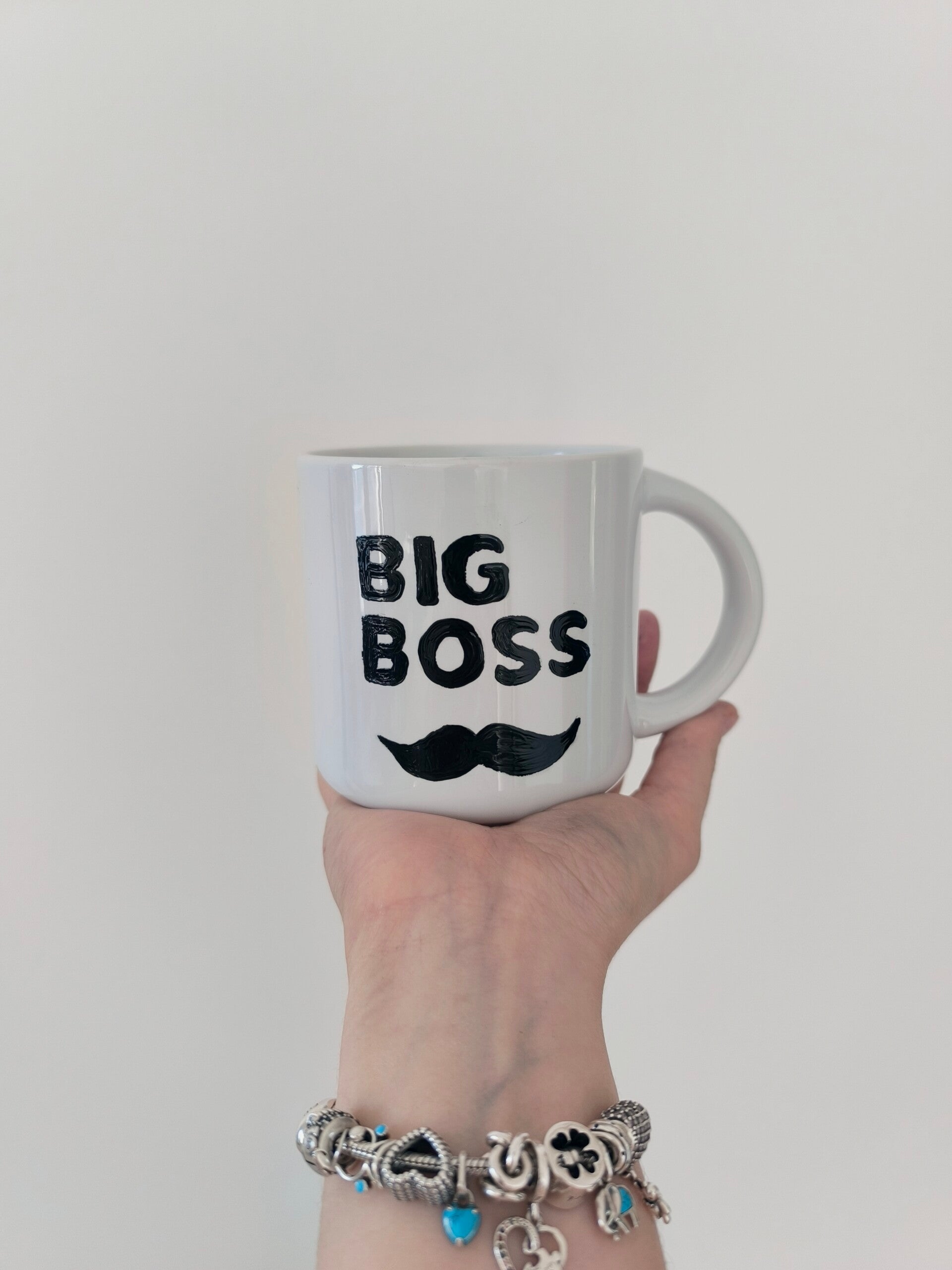 Kubek męski ręcznie malowany dla strażaka, trwały i stylowy, doskonały prezent.