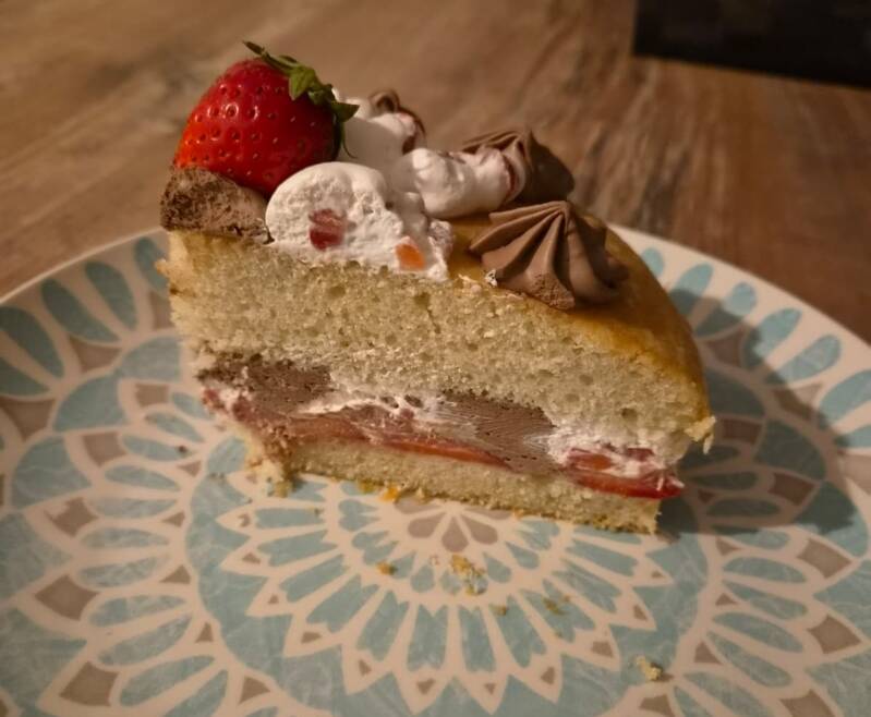 erdbeer-schoko-torte-6-standard.jpg