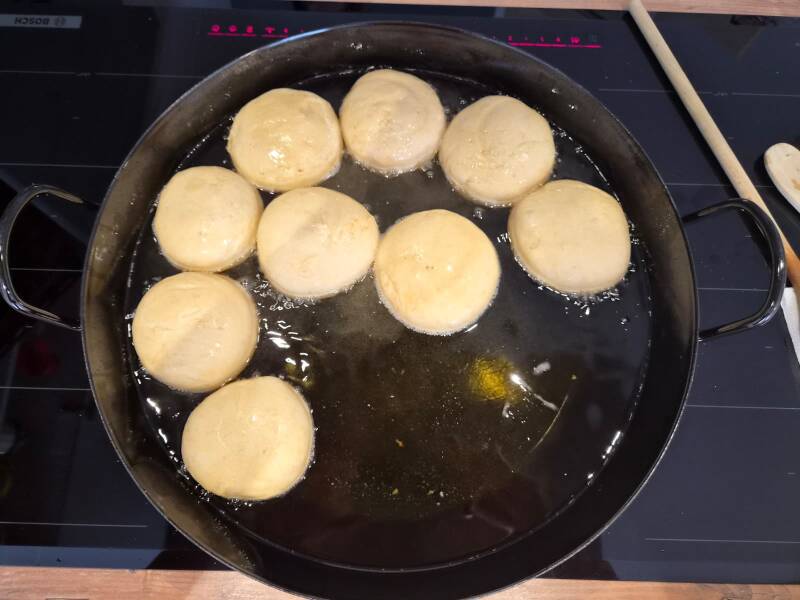 krapfen-2-standard-v9j3w4.jpg