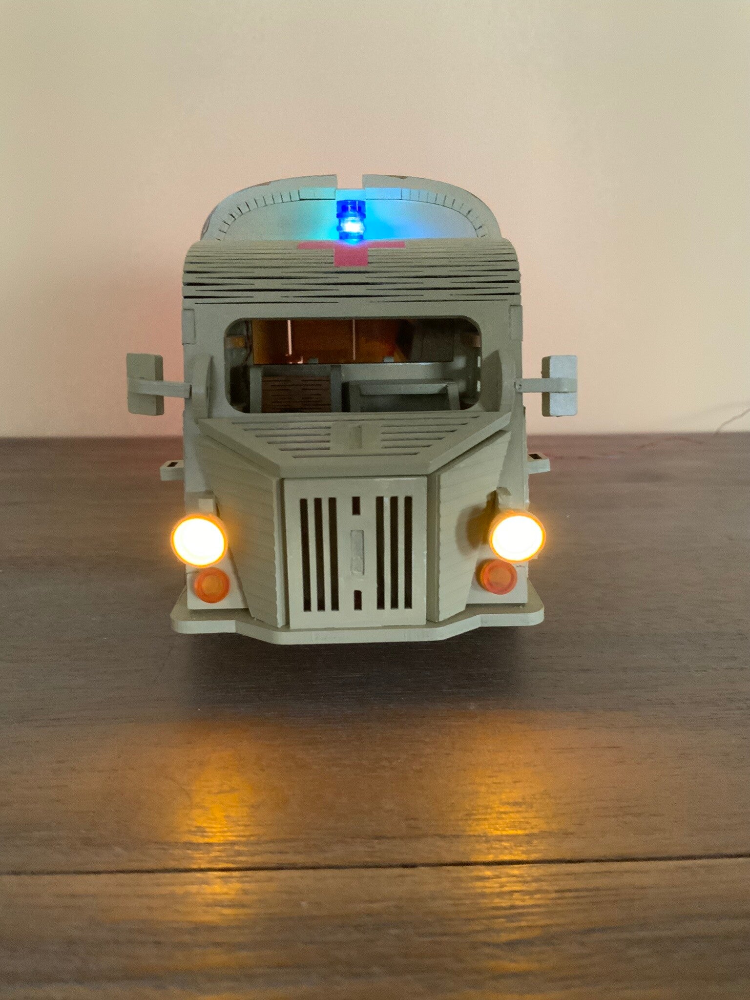 Citroën HY Ambulance model – vooraanzicht