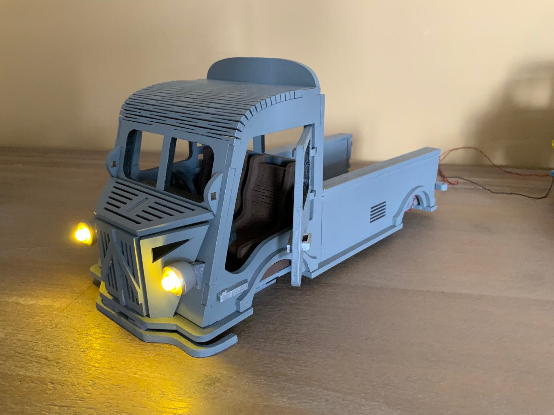 Citroën HY Maker’s Delivery Special – detailafwerking tijdens bouw