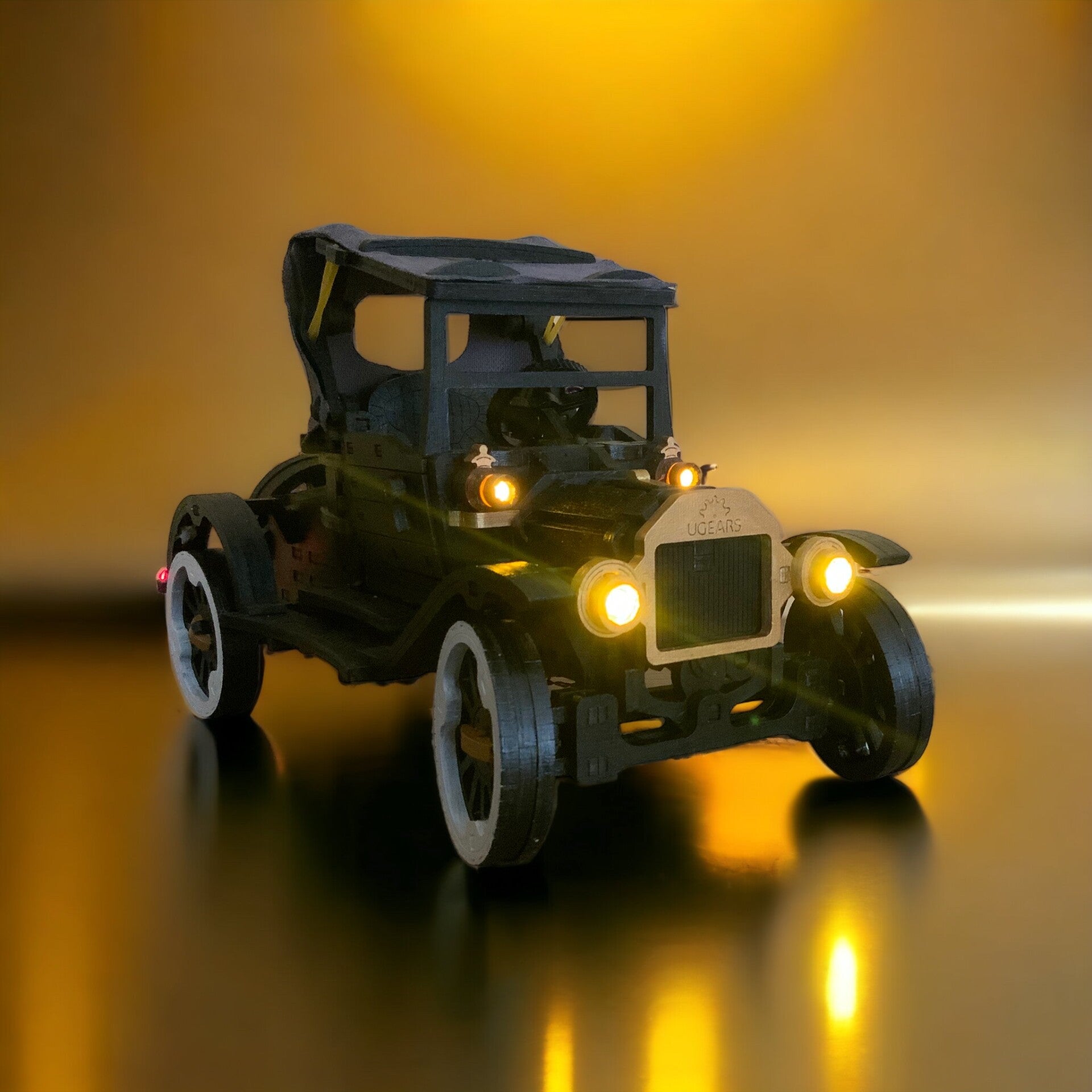 Retro Auto UGR-T Ugears