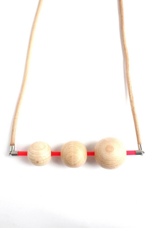 Ketting acrylaat en beukenhout K20-67