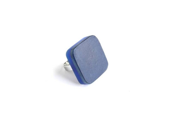 Ring leer en acrylaat blauw R20-58