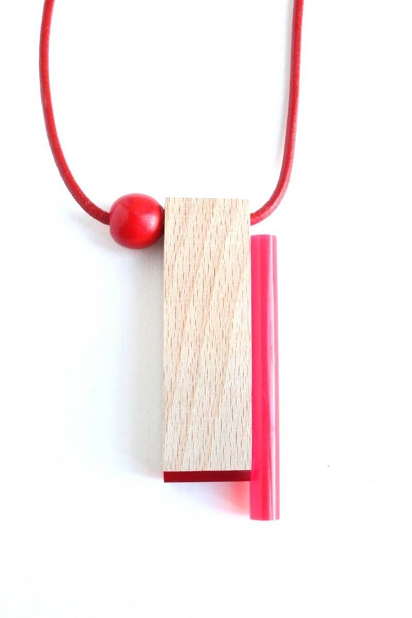 Ketting acrylaat en beukenhout K20-63