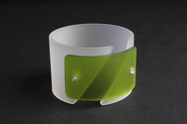 Armband acrylaat A20-26 VERKOCHT