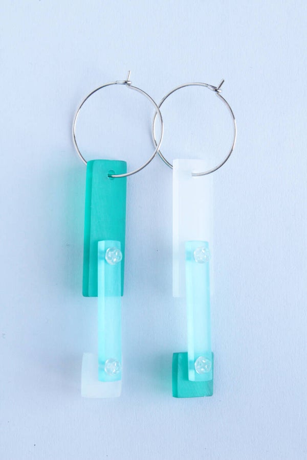 VERKOCHT Oorbellen acrylaat O20-34