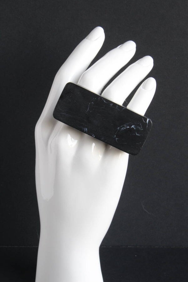 VERKOCHT Ring gerecycled acrylaat R21-29