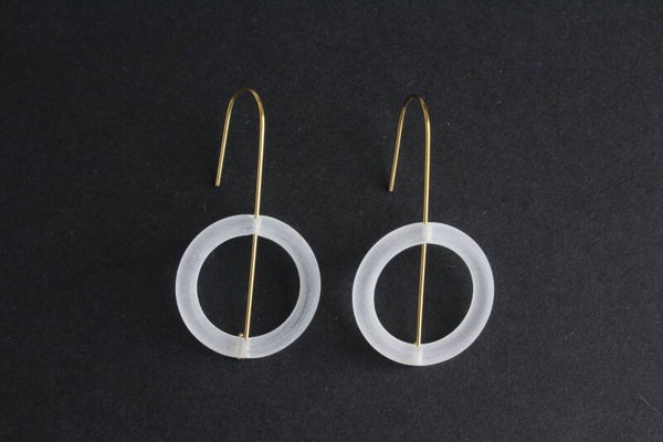 Oorbellen acrylaat en messing O21-10