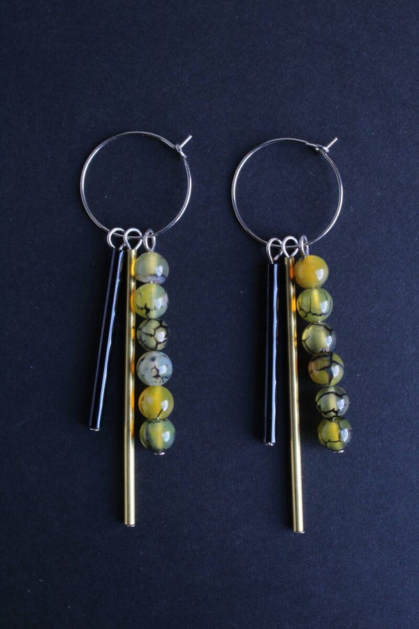 Oorbellen agaat, glas en messing O20-19