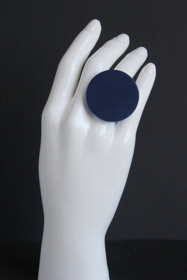 Ring leer en acrylaat blauw R22-14