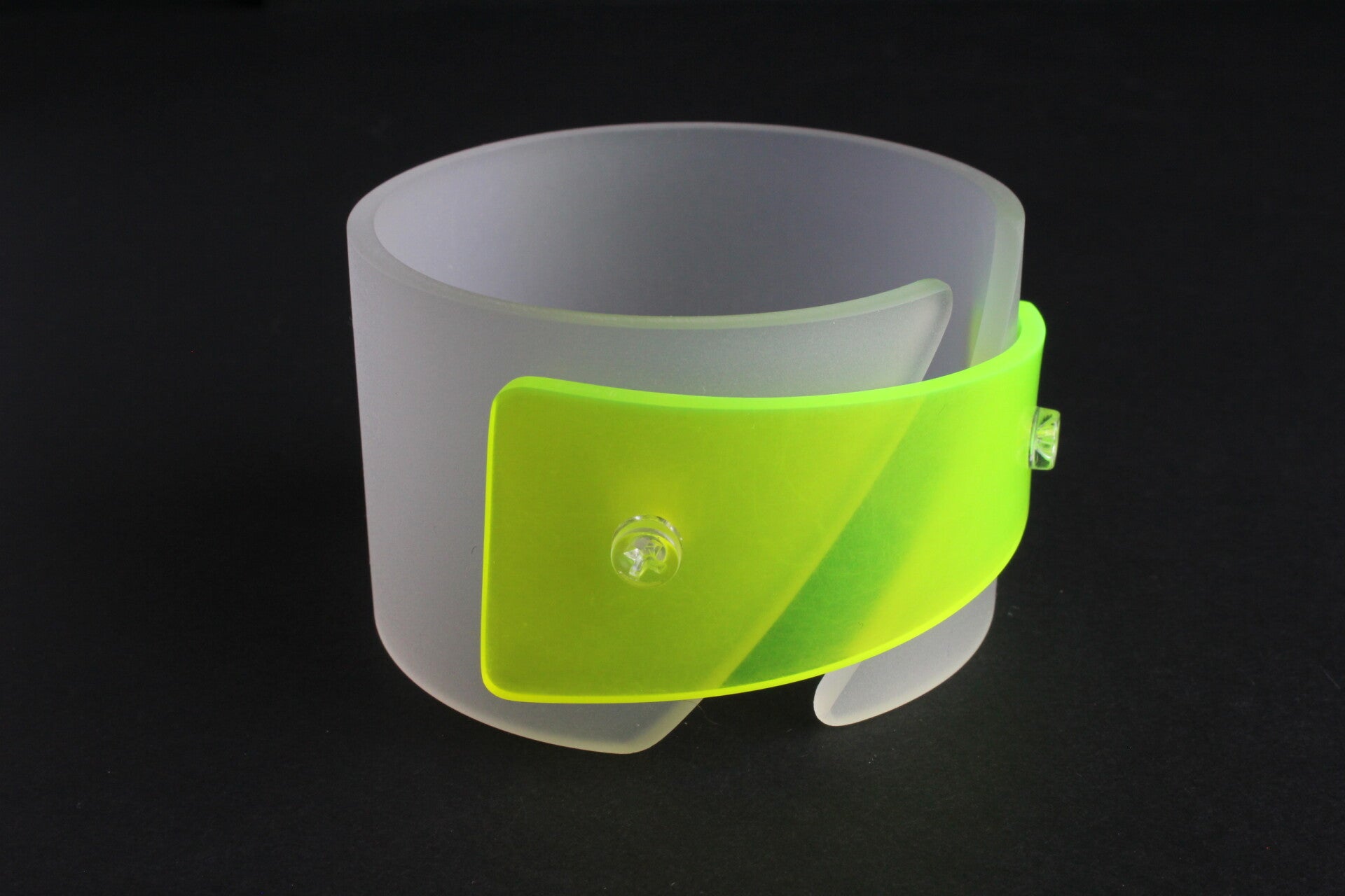 Armband acrylaat A21-7