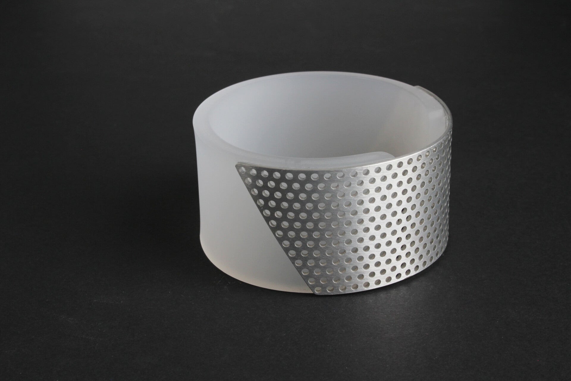 Armband acrylaat en aluminium A22-5