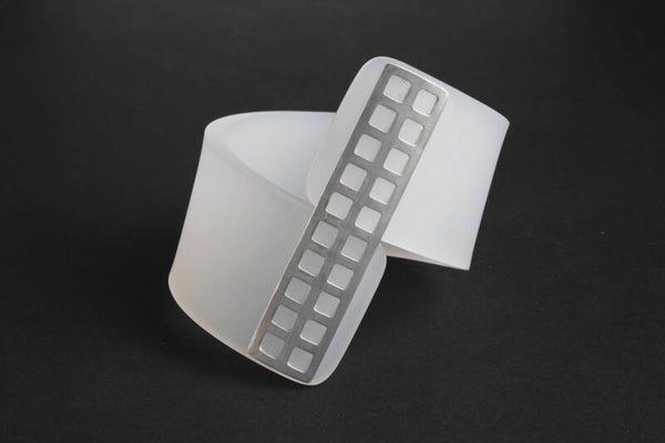Armband acrylaat en aluminium A22-3