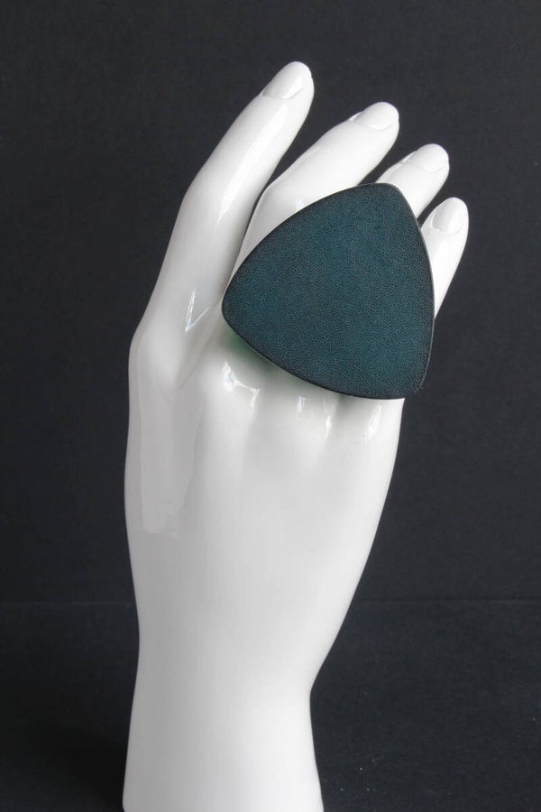 Ring leer en acrylaat petrol/groen R22-81