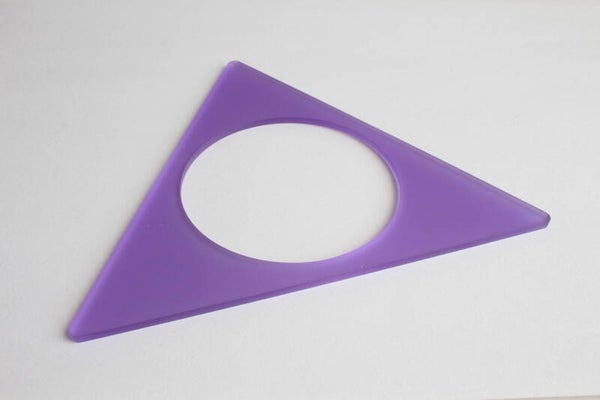 Armband driehoek paars acrylaat A23-25