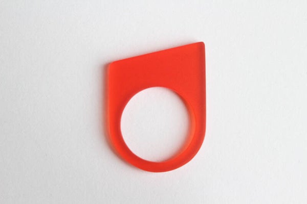 Ring rood acrylaat R23-37