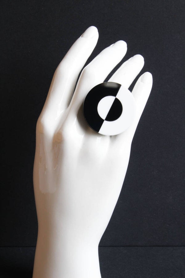 Ring zwart-wit R-R23-103