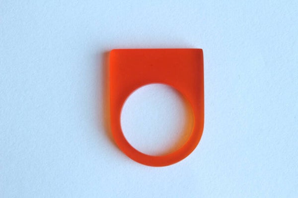 Ring oranje acrylaat R24-4