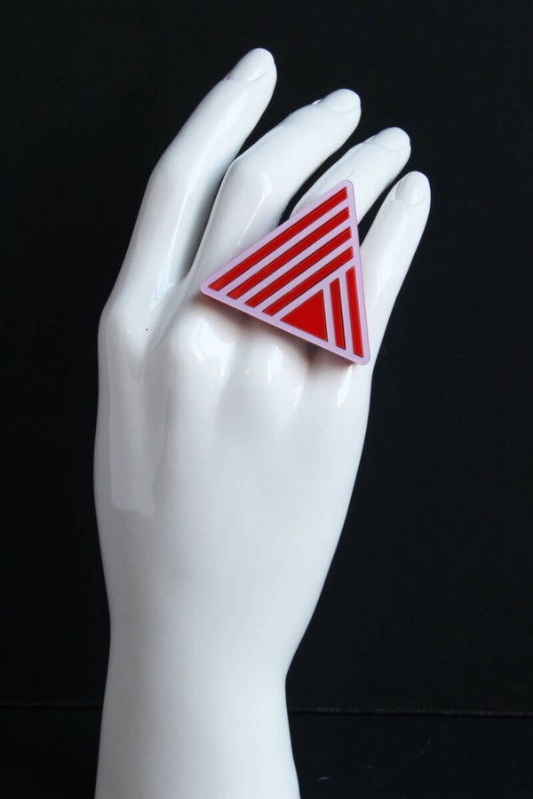 Ring Bauhaus driehoek R24-22