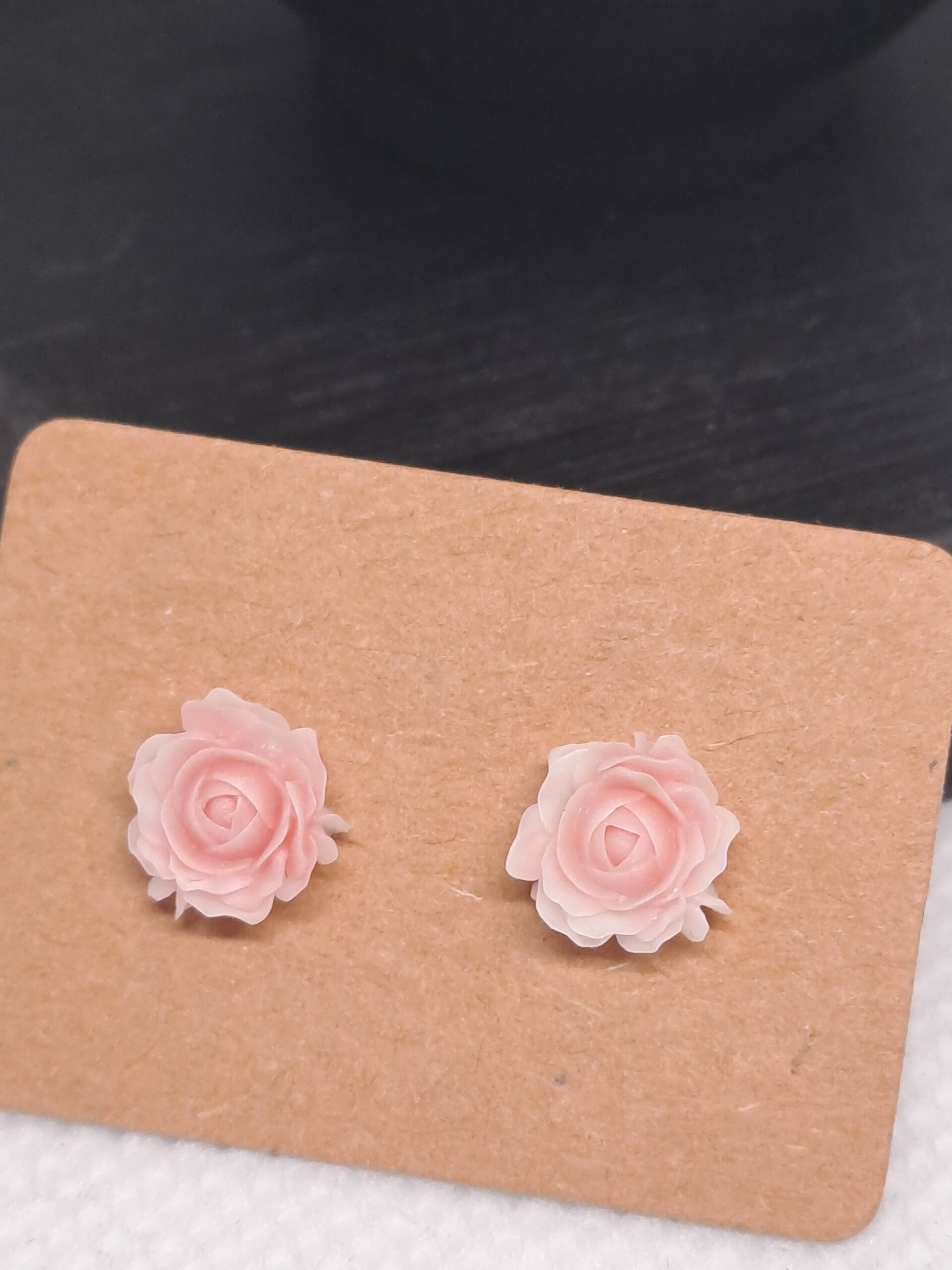 Dainty Flower Earrings