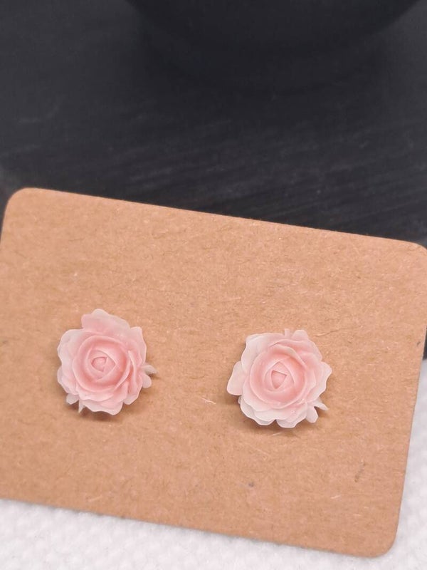 Dainty Flower Earrings