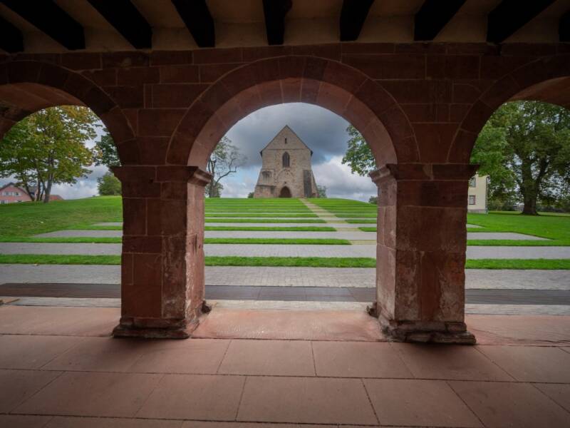 Annahme: Kloster Lorsch Waldemar Belter, Osterburken