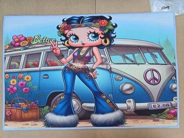 Mat 179 - Combie Van Betty Boob