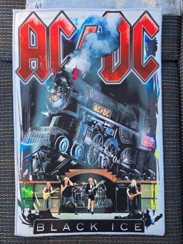 Mat 41 - AC/DC Black Ice