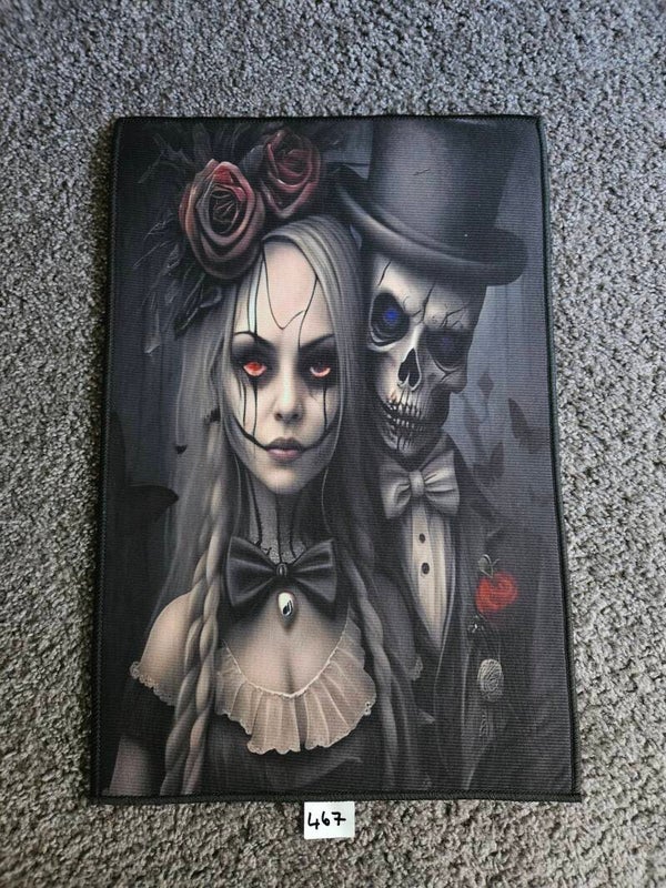 Mat 467 - Gothic Lover's