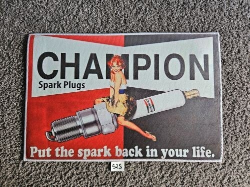 Mat 525 - Champion Spark Plug/Lady