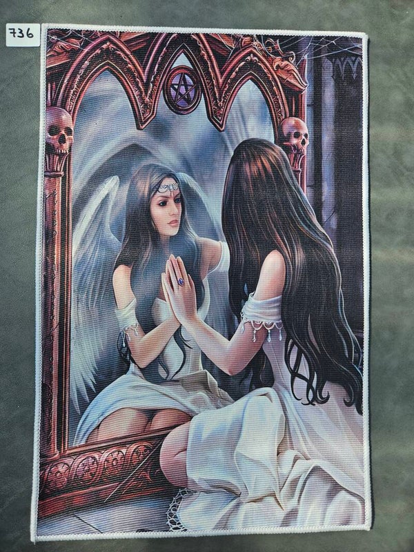 Mat 736 - Anne Stokes Mirror