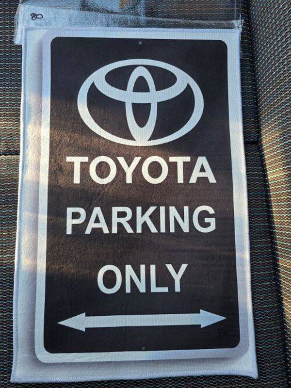 Mat 80 - Toyota Parking Only
