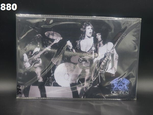 Tin Sign 880 - Queen Black N White
