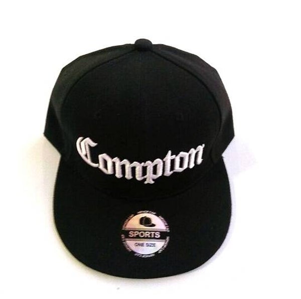 Snapback Cap Comptom Black - 078