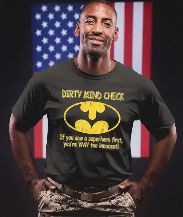 Batman Dirty Mind Check  - T-Shirt Regular 140gsm