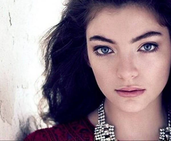 Flag FL1122 - Lorde