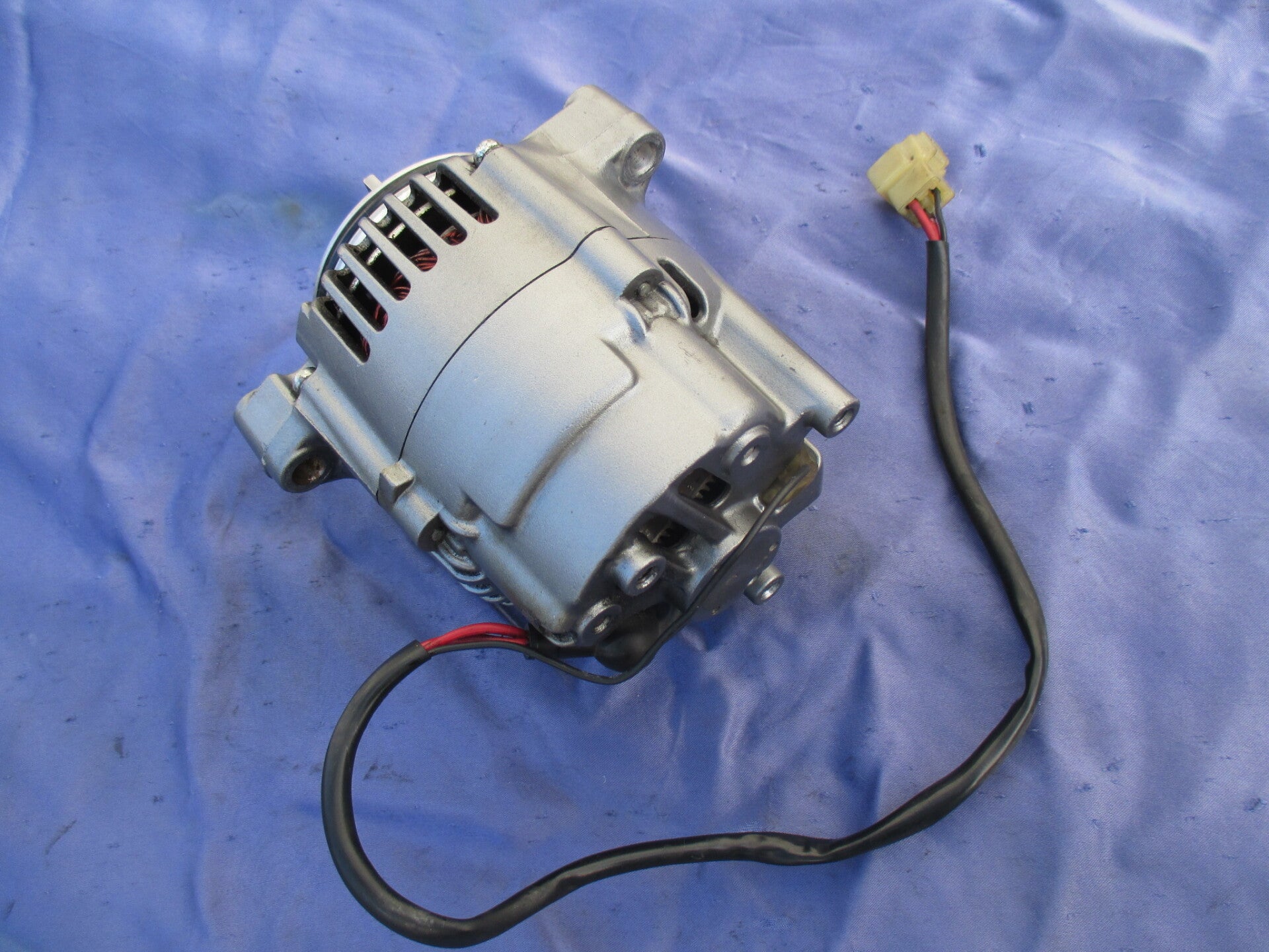 Lichtmaschine Zephyr 1100 gebraucht guter Zustand