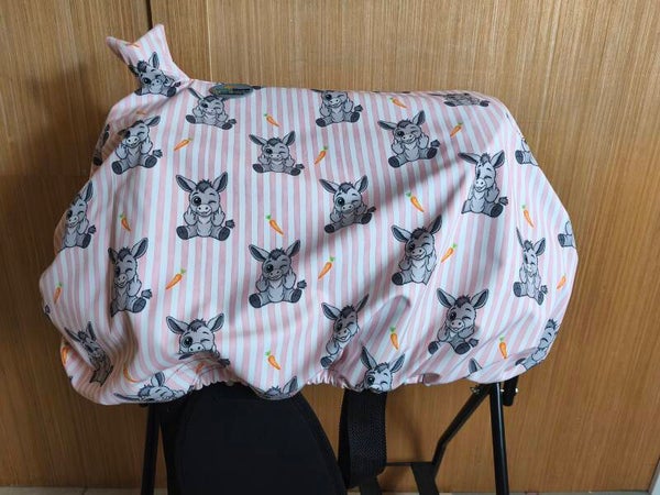 Sattelschoner Softshell Mittelfinger Esel