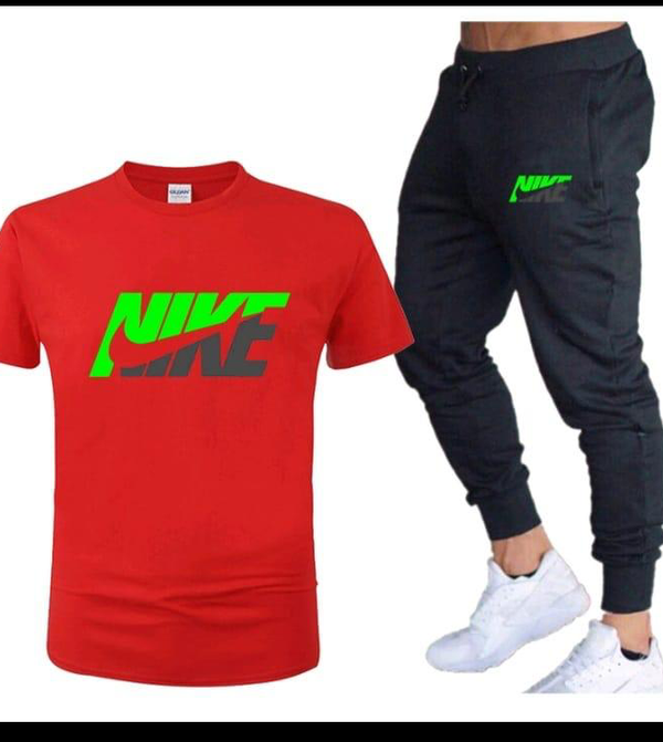 Conjunto.nike rojo